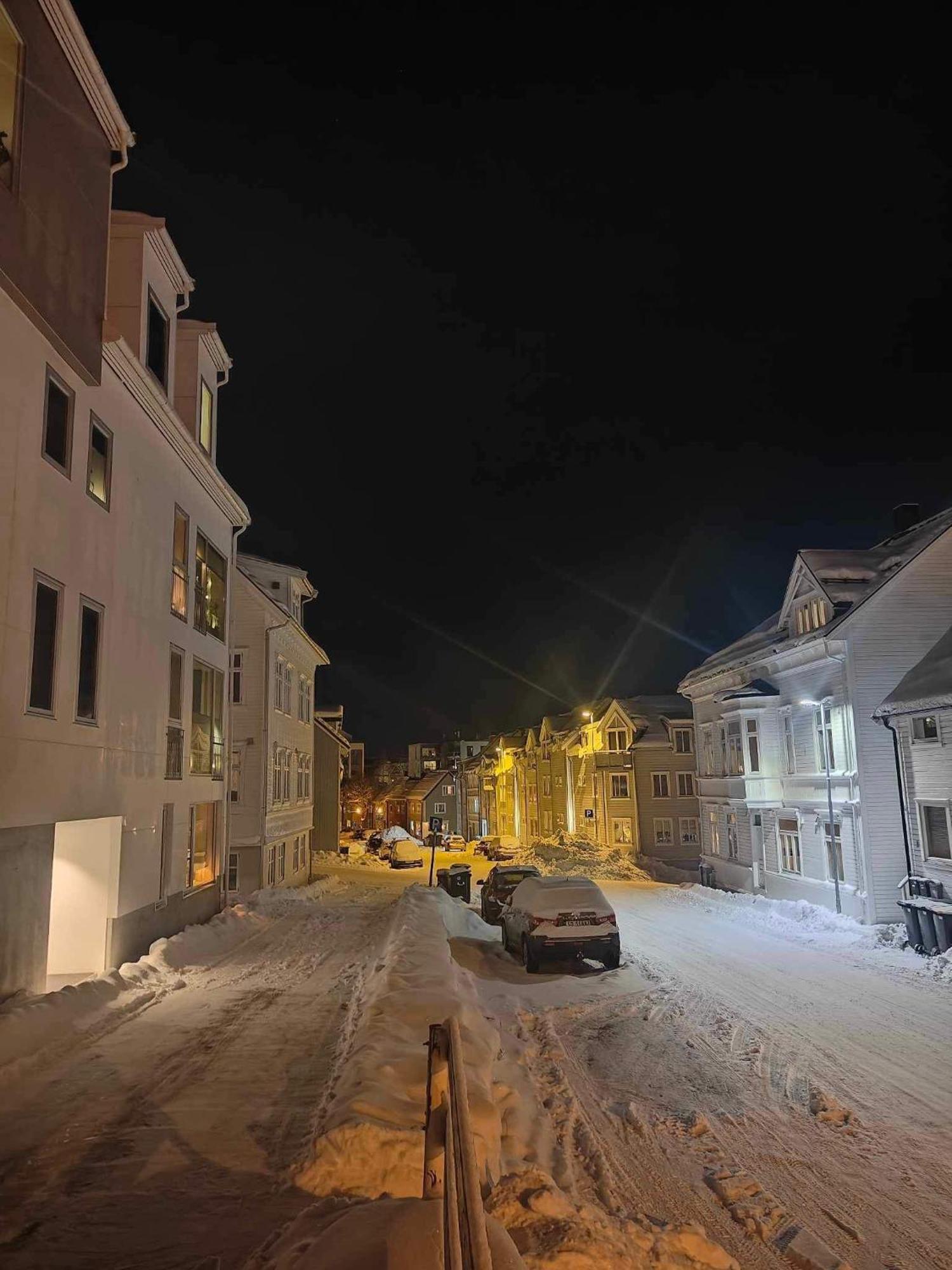 Guesthouse In Tromso Center By Dada Екстер'єр фото